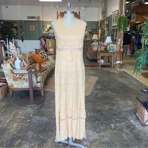 Vintage Joelle eyelet lace Dress